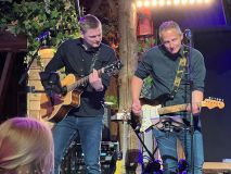 20230516_193659000_iOS-1